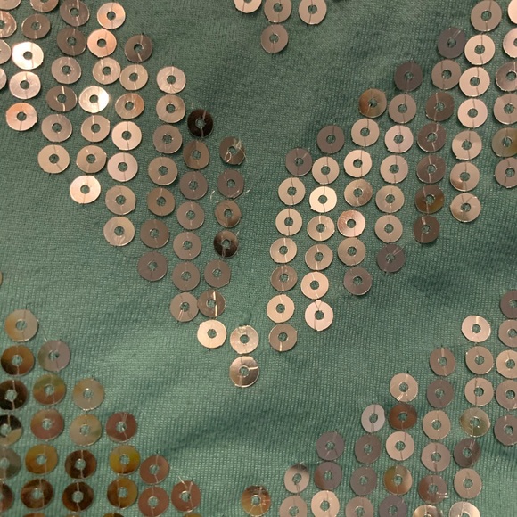 Forever 21 XL Sequin Tank - Picture 2 of 3